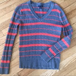 TOMMY HILFIGER V-neck sweater🌺
